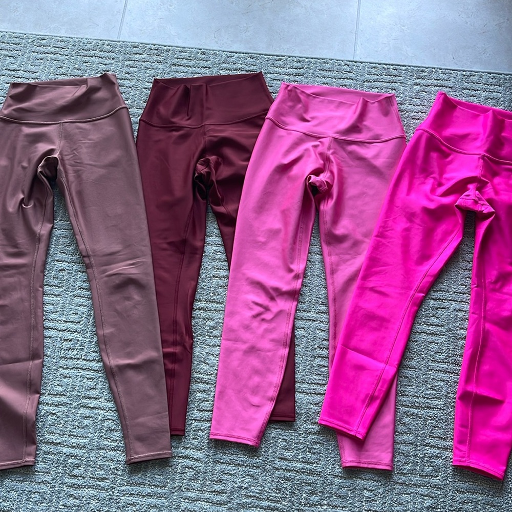 SOLD Alo Yoga Airlift Leggings Medium